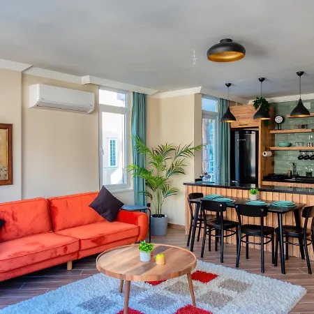 Renovated Unique Next To Cleopatra Appartement *