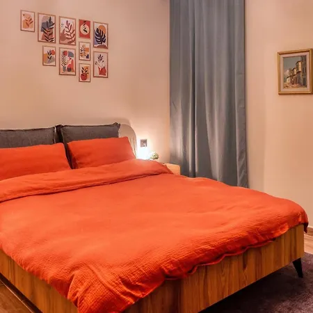Renovated Unique Next To Cleopatra 公寓 *